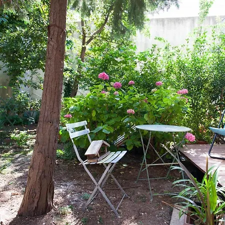 Superb Bright Apt With Patio *