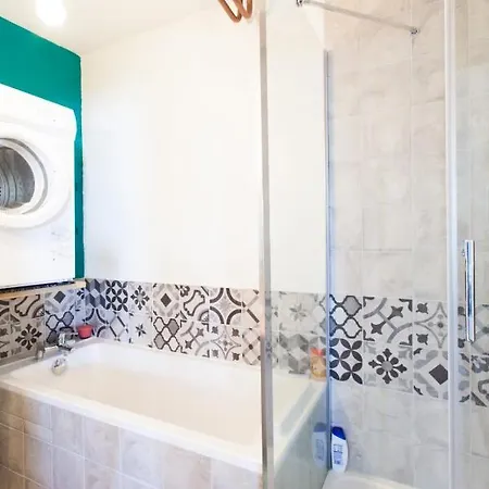 דירה Superb Bright Apt With Patio פריז